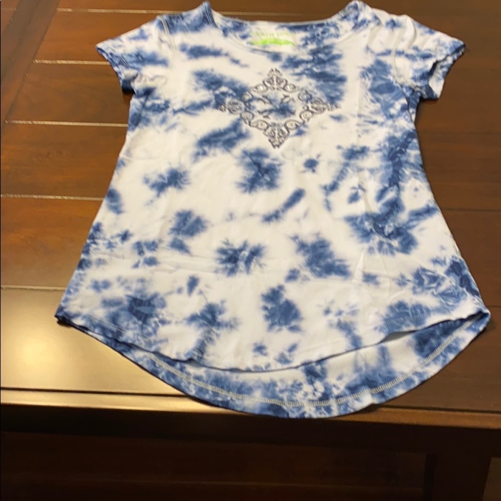 Earth yoga T-shirt